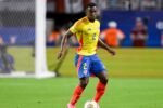 Vasco fecha com Carlos Cuesta e reforça defesa com zagueiro colombiano