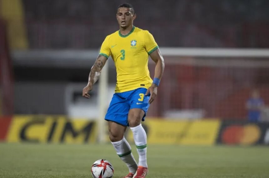 Vasco pode acertar empréstimo de Diego Carlos e dividir salário com o Fenerbahçe