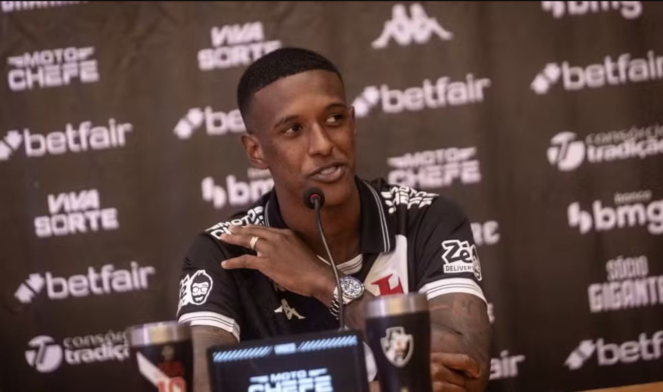 Robert Renan é apresentado pelo Vasco e declara: “Quero ficar muito, muito tempo aqui”
