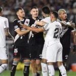 Vasco e Botafogo empatam em São Januário na ida das quartas da Copa do Brasil